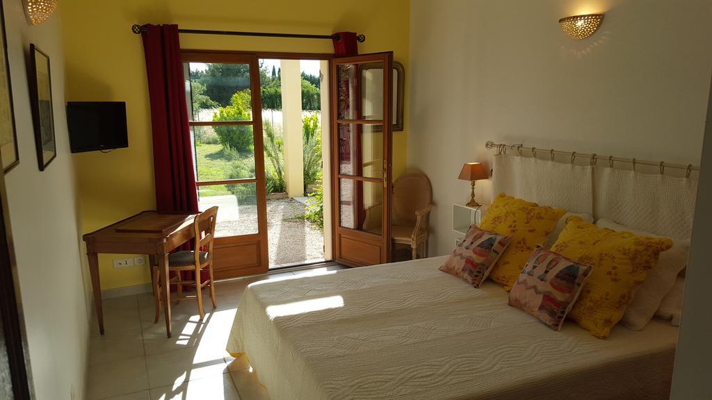 Lamanderie En Provence Bed & Breakfast Alleins Room photo