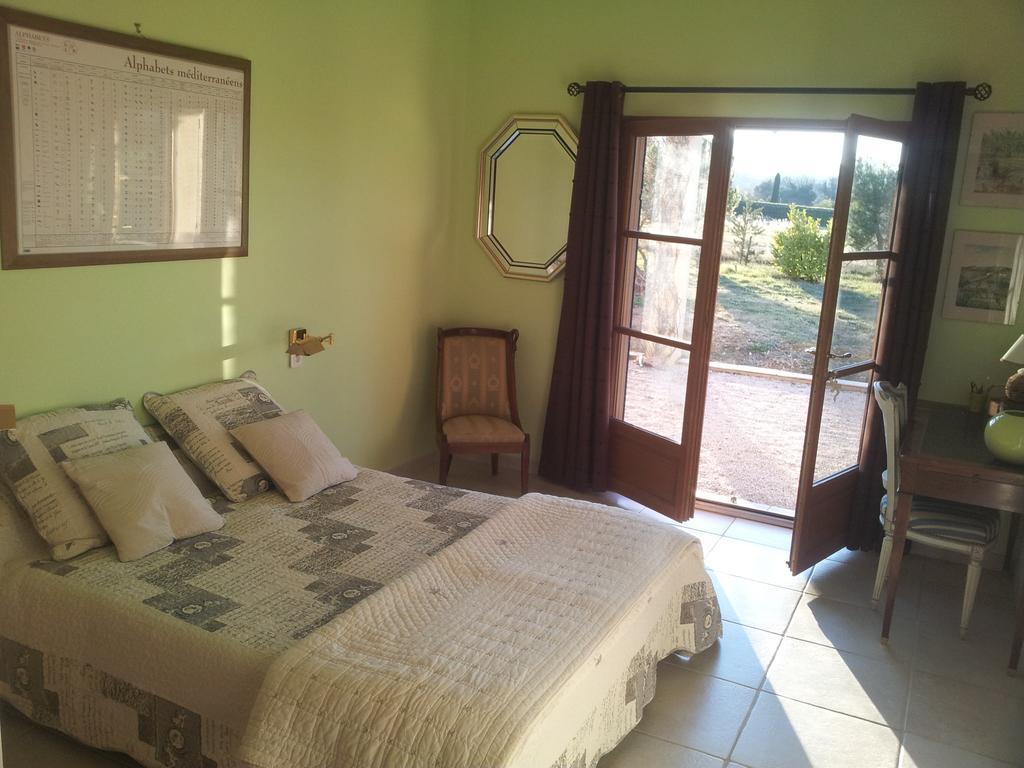 Lamanderie En Provence Bed & Breakfast Alleins Room photo